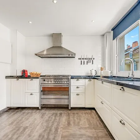 Concordia 4br Close To & Garage * Marbella