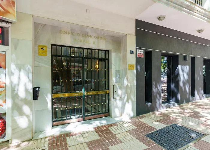 Concordia 4br Close To & Garage Apartman *