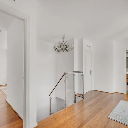 Concordia 4br Close To & Garage Marbella